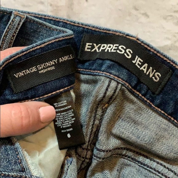 Bundle of 2 like new Express jeans sz 6 - Picture 8 of 8